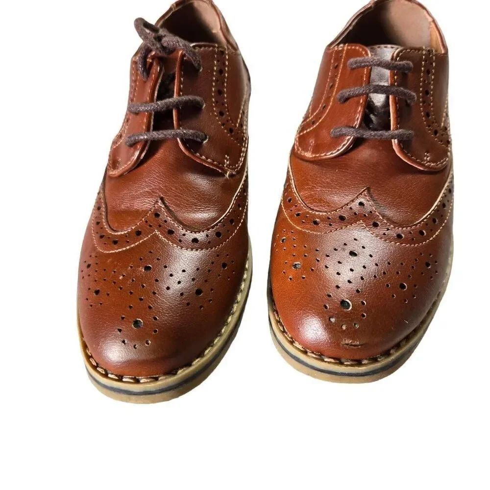 ID Required wingtip Boy shoes 12